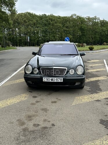Mercedes E 220 d 2000, 422,221 km - 2.2 l - Masallı