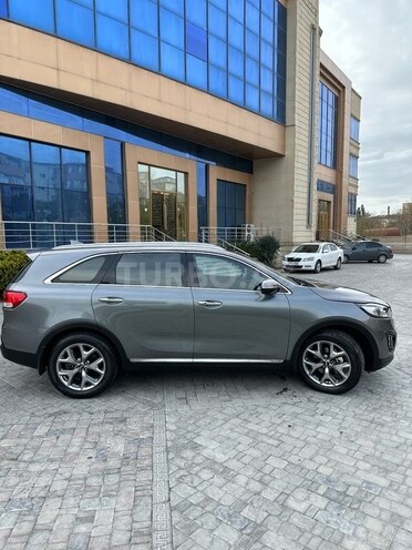 Kia Sorento-4