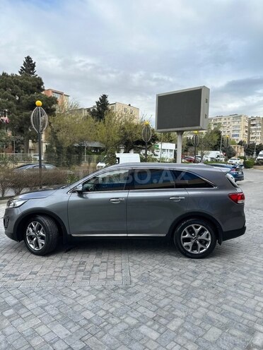 Kia Sorento-8