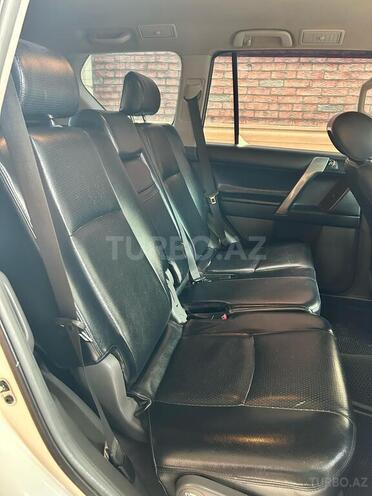 Toyota Land Cruiser Prado 2012, 275,000 km - 2.7 л - Bakı