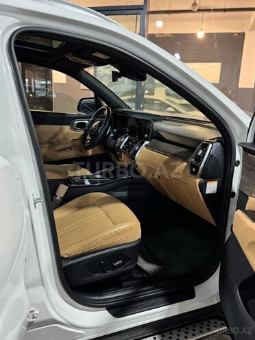 Kia Sorento-9