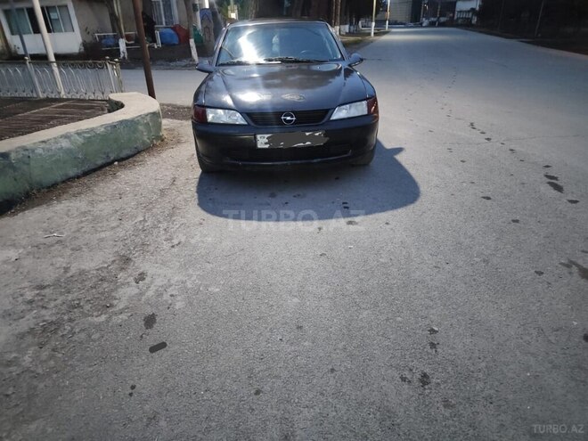 Opel Vectra 1997, 423,323 km - 1.6 l - Zaqatala