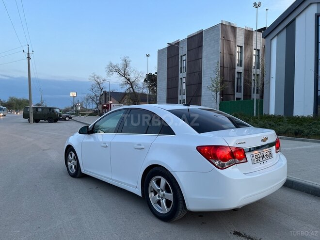Chevrolet Cruze-6