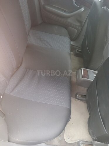 Audi A4 2002, 350,000 km - 2.4 l - Bakı