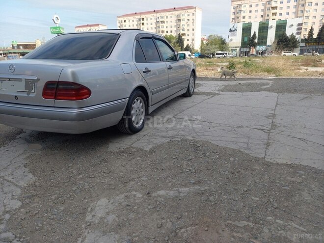 Mercedes E 240 1998, 410,987 km - 2.4 l - Bakı