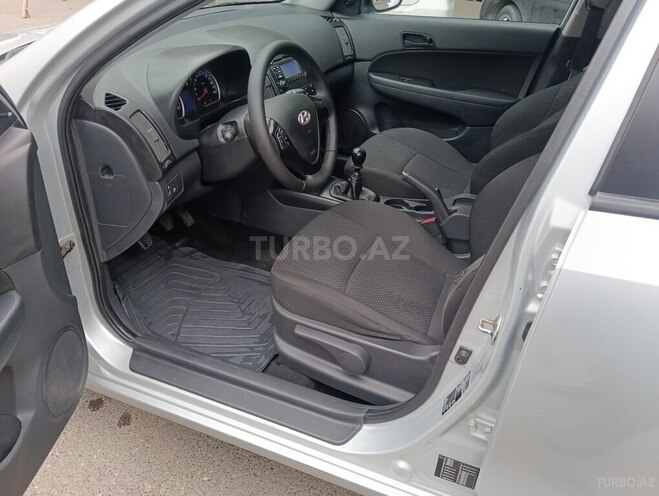 Hyundai i30 2010, 213,517 km - 1.4 l - Bakı
