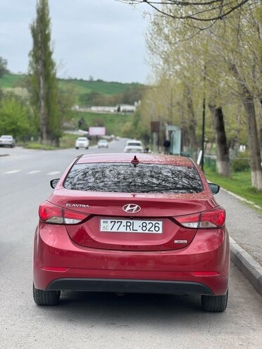 Hyundai Elantra 2015, 225,968 km - 1.8 l - İsmayıllı