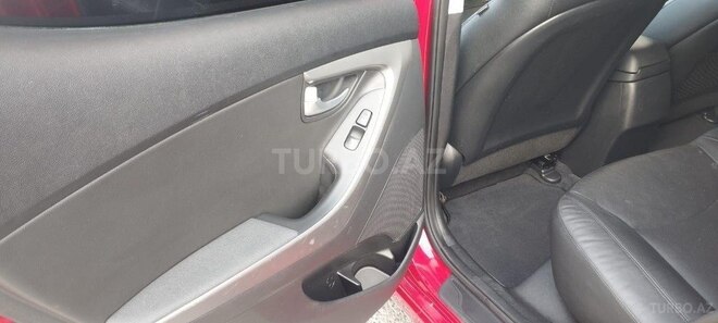 Hyundai Elantra 2015, 225,968 km - 1.8 l - İsmayıllı