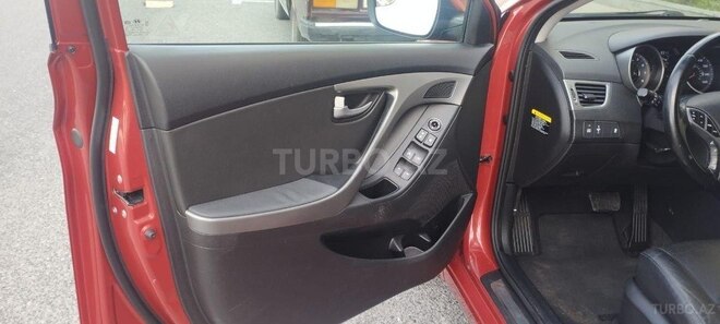 Hyundai Elantra 2015, 225,968 km - 1.8 l - İsmayıllı