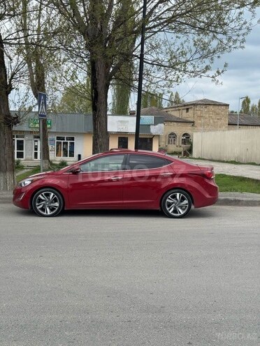 Hyundai Elantra 2015, 225,968 km - 1.8 l - İsmayıllı