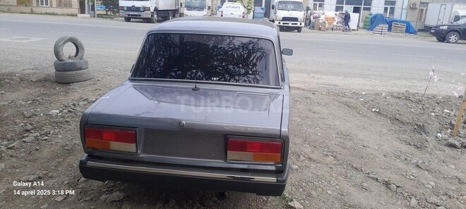 LADA (VAZ) 2107 2011, 95,000 km - 1.6 l - Salyan