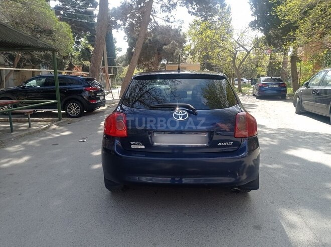 Toyota Auris 2008, 302,000 km - 1.4 l - Bakı