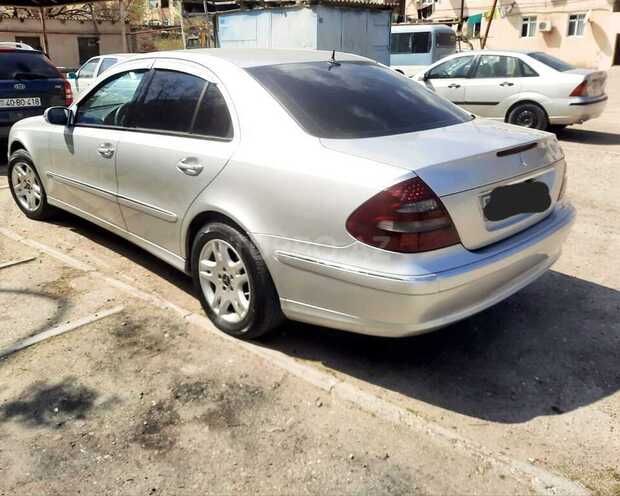 Mercedes E 270 2002, 424,000 km - 2.7 l - Sumqayıt