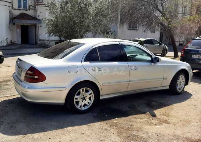 Mercedes E 270 2002, 424,000 km - 2.7 l - Sumqayıt