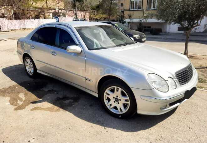 Mercedes E 270 2002, 424,000 km - 2.7 l - Sumqayıt