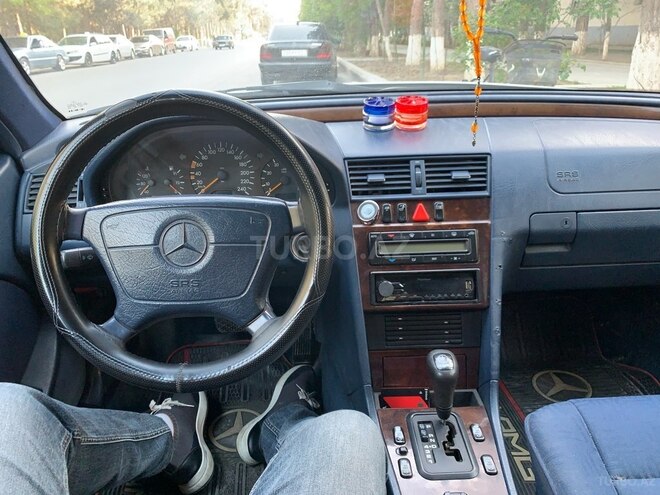 Mercedes C 200 1997, 323,750 km - 2.0 л - Şirvan