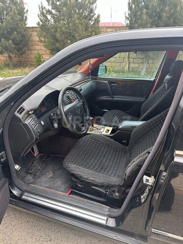 Mercedes E 240 1999, 212,893 km - 2.4 l - Bakı