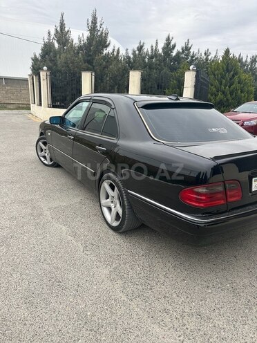 Mercedes E 240 1999, 212,893 km - 2.4 l - Bakı