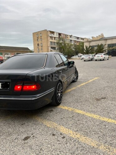 Mercedes E 270 1999, 590,485 km - 2.7 l - Bakı