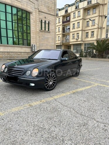 Mercedes E 270 1999, 590,485 km - 2.7 l - Bakı