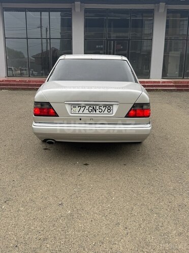 Mercedes E 220 1994, 370,000 km - 2.2 l - Lənkəran