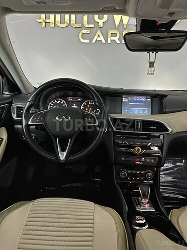 Infiniti QX30-19