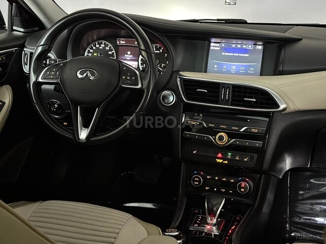 Infiniti QX30-17