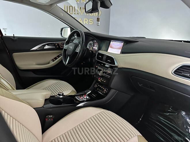 Infiniti QX30-13