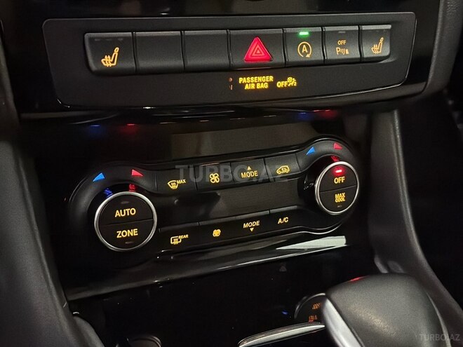 Infiniti QX30-25