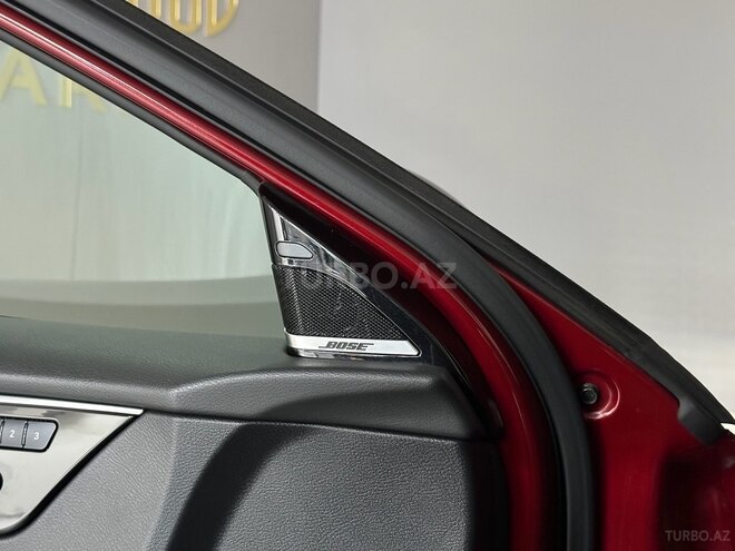 Infiniti QX30-30
