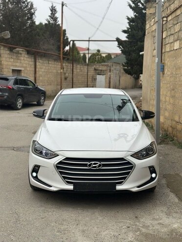 Hyundai Avante 2016, 200,000 km - 1.6 л - Bakı