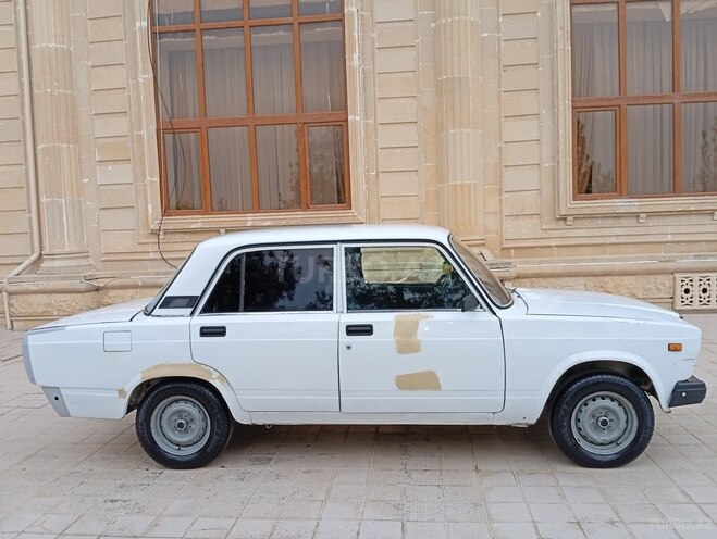 LADA (VAZ) 2107 2001, 95,000 km - 1.6 l - Ucar