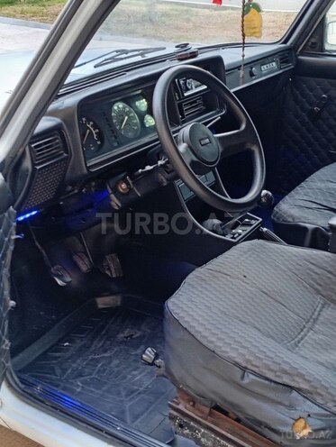 LADA (VAZ) 2107 2001, 95,000 km - 1.6 l - Ucar