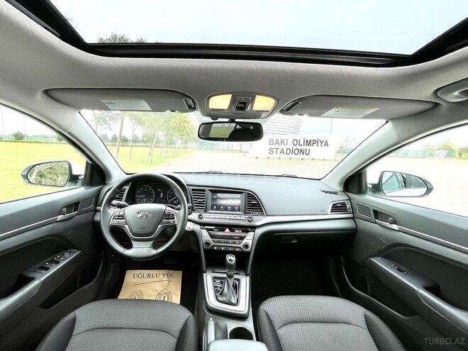 Hyundai Elantra 2017, 26,681 km - 2.0 л - Bakı