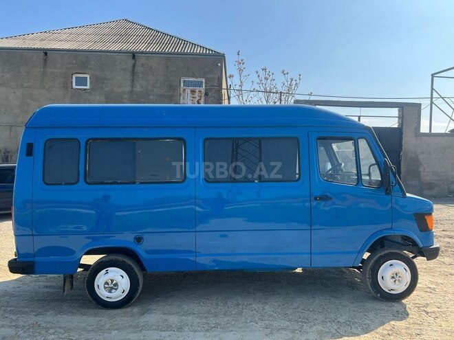Mercedes 208 D 1992, 356,845 km - 2.5 l - Bakı