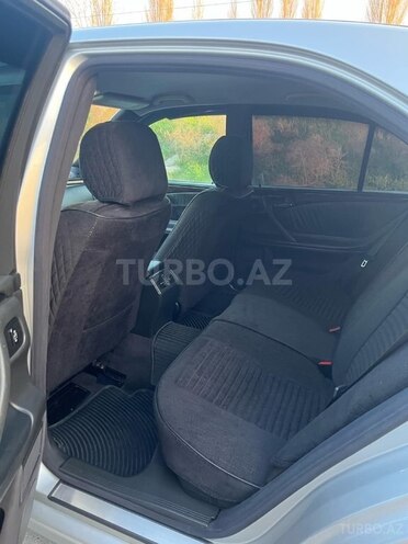 Mercedes E 270 2001, 360,000 km - 2.7 l - Gəncə