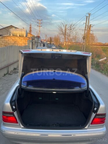 Mercedes E 270 2001, 360,000 km - 2.7 l - Gəncə
