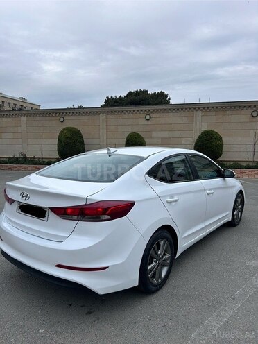 Hyundai Elantra 2018, 88,000 km - 2.0 l - Bakı