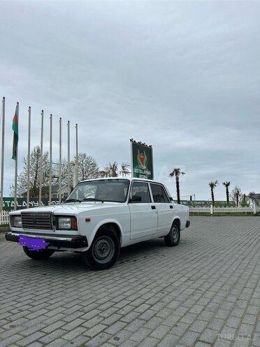 LADA (VAZ) 2107 2009, 62,000 km - 1.6 l - Astara