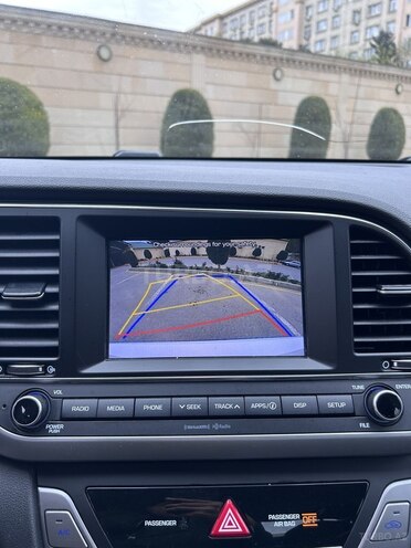 Hyundai Elantra 2018, 88,000 km - 2.0 l - Bakı