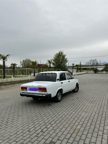 LADA (VAZ) 2107 2009, 62,000 km - 1.6 l - Astara