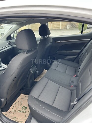 Hyundai Elantra 2018, 88,000 km - 2.0 l - Bakı