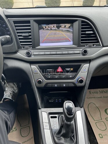Hyundai Elantra 2018, 88,000 km - 2.0 l - Bakı