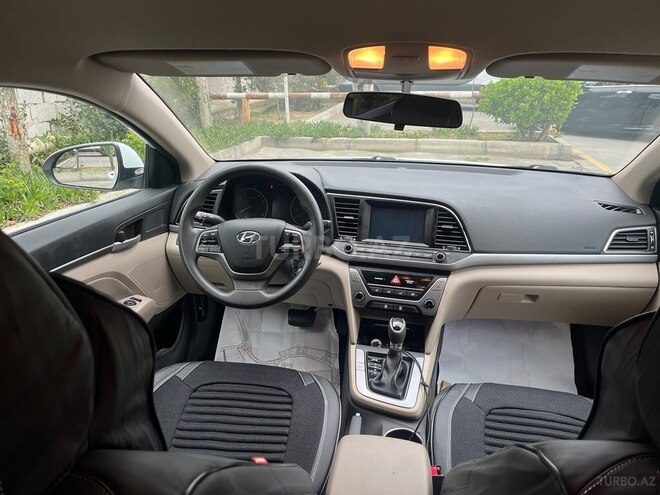 Hyundai Elantra 2016, 105,000 km - 2.0 л - Bakı
