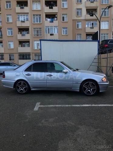 Mercedes C 200 1998, 256,765 km - 2.0 l - Bakı