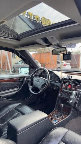 Mercedes C 200 1998, 256,765 km - 2.0 l - Bakı
