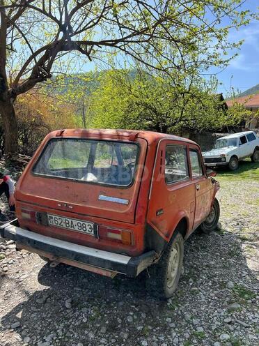 LADA (VAZ) Niva 1985, 450,000 km - 1.7 л - Qax