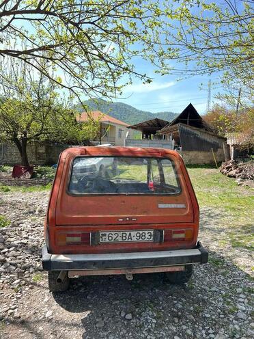 LADA (VAZ) Niva 1985, 450,000 km - 1.7 л - Qax