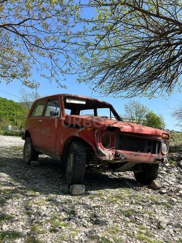 LADA (VAZ) Niva 1985, 450,000 km - 1.7 л - Qax