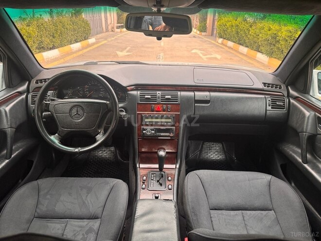 Mercedes E 230 1996, 362,154 km - 2.3 l - Bakı